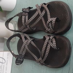 WOS CHACO SANDALS SZ 10